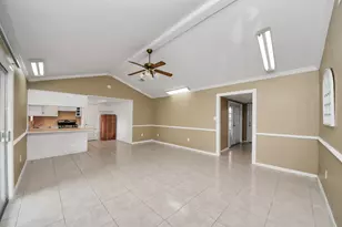811 Hillcrest Dr, Conroe, TX 77301 - Photo 31