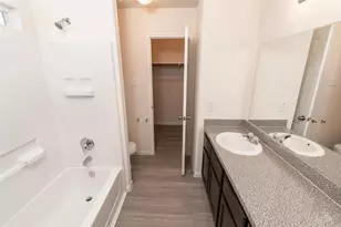 14710 Jennys Park Pl, Houston, TX 77053 - Photo 9
