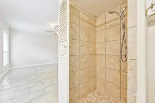 524 Fairdale St, Friendswood, TX 77546 - Photo 29