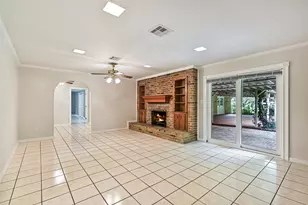 524 Fairdale St, Friendswood, TX 77546 - Photo 11