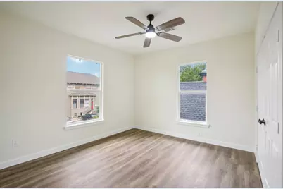 108 W 10th 1/2 Street, Houston, TX 77008 - Photo 13
