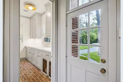 448 Blalock Road, Houston, TX 77024 - Photo 29