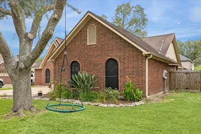 1907 Timber Creek Drive, Pearland, TX 77581 - Photo 7