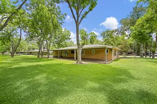 411 E Norris St, El Campo, TX 77437 - Photo 21