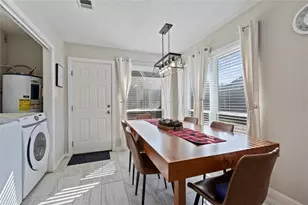 408 Broadmoor St, Friendswood, TX 77546 - Photo 9