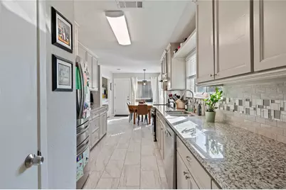 408 Broadmoor Street, Friendswood, TX 77546 - Photo 7