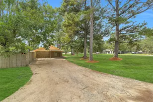 310 Spring Ave, Shepherd, TX 77371 - Photo 23