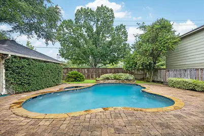 14810 Chadbourne Drive, Houston, TX 77079 - Photo 29