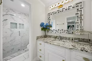 11007 Greenstone Park Ln, Houston, TX 77089 - Photo 17