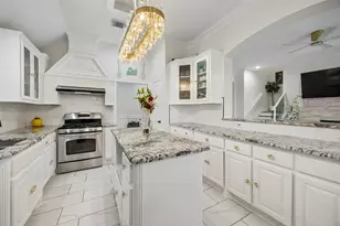 11007 Greenstone Park Ln, Houston, TX 77089 - Photo 5