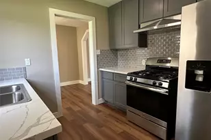 401 Dorchester St, Houston, TX 77022 - Photo 3