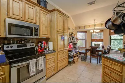 143 Eagle Nest Court, Richwood, TX 77566 - Photo 23