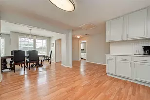 2002 Wimcrest St, Galveston, TX 77551 - Photo 7