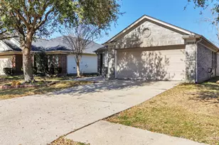 1922 Tomlinson Trail Dr, Houston, TX 77067 - Photo 3