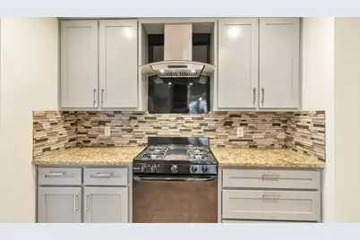 1922 Tomlinson Trail Drive, Houston, TX 77067 - Photo 7