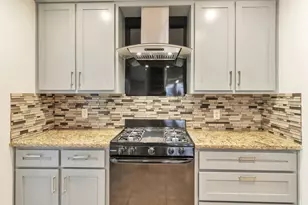 1922 Tomlinson Trail Dr, Houston, TX 77067 - Photo 7