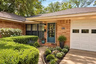 2211 Hialeah Dr, Houston, TX 77018 - Photo 3
