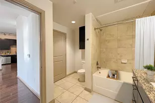 2700 Brazos St, Houston, TX 77006 - Photo 5