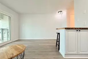 6102 Seawall Blvd, Galveston, TX 77551 - Photo 19