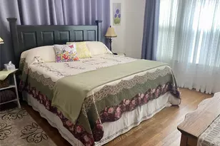 592 E Hempstead St, Giddings, TX 78942 - Photo 17