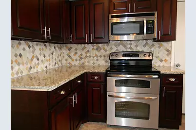 2754 Quarry Hill Road, Sugar Land, TX 77478 - Photo 7