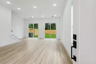 7416 Maxroy St, Houston, TX 77088 - Photo 5