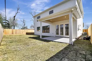 1825 Huge Oaks St, Houston, TX 77055 - Photo 47