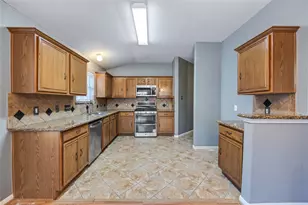 19943 Black Pearl Ct, Houston, TX 77073 - Photo 9