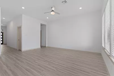 2320 Poseidon, League City, TX 77573 - Photo 9
