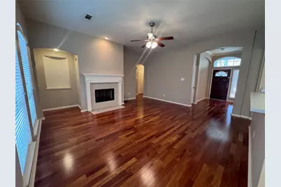4327 Hoatzin Court, Missouri City, TX 77459 - Photo 9
