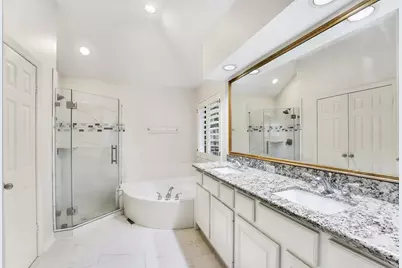 30 Vista Cove Circle, The Woodlands, TX 77381 - Photo 21