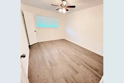 9731 Harrowgate Drive, Houston, TX 77031 - Photo 9