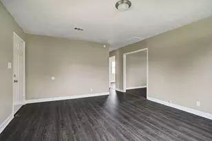 1210 Glendale St, Dayton, TX 77535 - Photo 9
