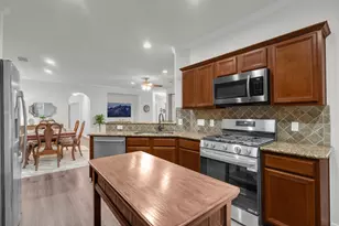 183 W Kentwick Pl, Conroe, TX 77384 - Photo 9