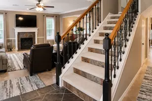 4515 Parkleaf Dr, Baytown, TX 77521 - Photo 5