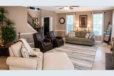 4515 Parkleaf Drive, Baytown, TX 77521 - Photo 5