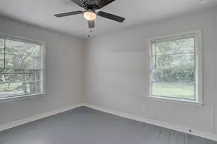 1009 15th Ave N, Texas City, TX 77590 - Photo 7