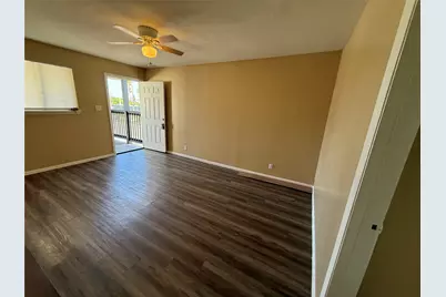 2716 Avenue Q #5, Galveston, TX 77550 - Photo 7