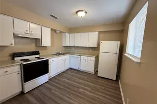 2716 Avenue Q, Galveston, TX 77550 - Photo 5