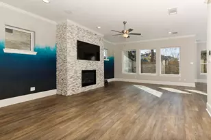 543 Kingston Ln, Shenandoah, TX 77384 - Photo 7