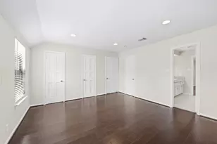 219 Big Hollow Ln, Houston, TX 77042 - Photo 35