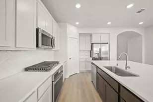 10219 Botticelli Path, Manvel, TX 77578 - Photo 5