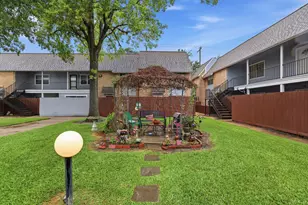 1433 Cedar Post Ln, Houston, TX 77055 - Photo 23