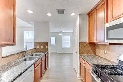 10834 Aly Trace Court, Houston, TX 77064 - Photo 17
