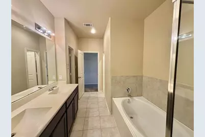 13826 Bonner Bluff Lane, Houston, TX 77047 - Photo 29