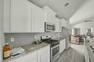 9830 Gln Brk Ln, Magnolia, TX 77354 - Photo 13