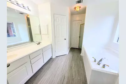 4018 Crystal Lake Circle N, Pearland, TX 77584 - Photo 25