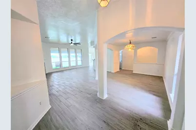 4018 Crystal Lake Circle N, Pearland, TX 77584 - Photo 11