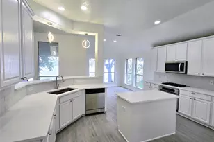 4018 Crystal Lake Circle N, Pearland, TX 77584 - Photo 7