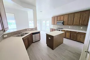 4018 Crystal Lake Circle N, Pearland, TX 77584 - Photo 15